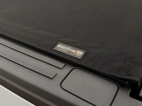 Used 2023 Ford F150 Lightning XLT image 10