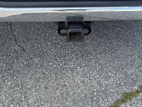 Used 2023 Chevrolet Silverado 1500 LTZ AWD/4WD image 4