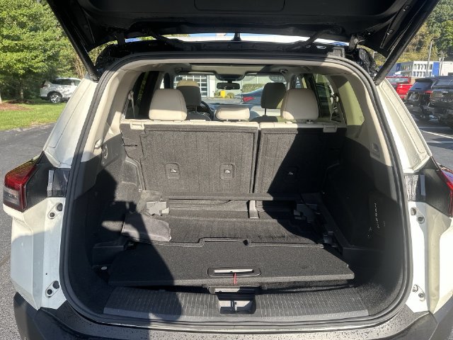Used 2023 Nissan Rogue SL AWD/4WD image 30
