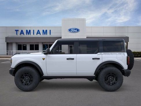 New 2026 Ford Bronco Badlands AWD/4WD image 3