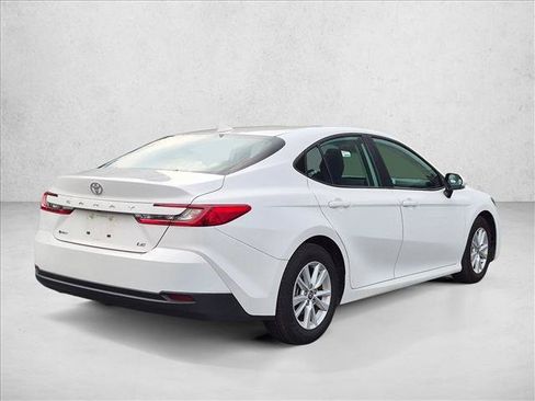 Used 2026 Toyota Camry LE FWD image 5