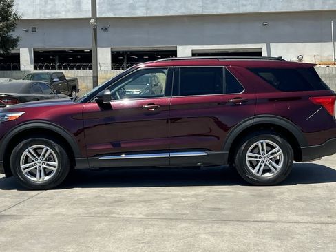 Used 2022 Ford Explorer XLT RWD image 6