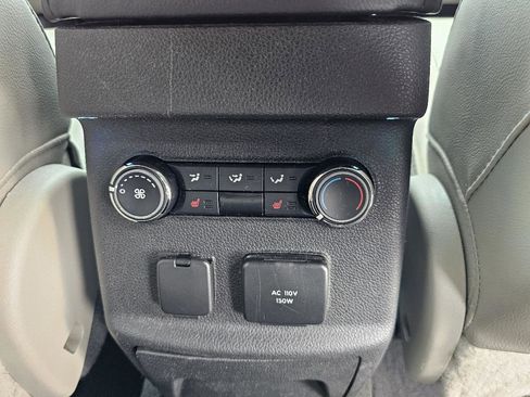 Used 2015 Ford Explorer Limited w/ Equipment Group 301A FWD image 30