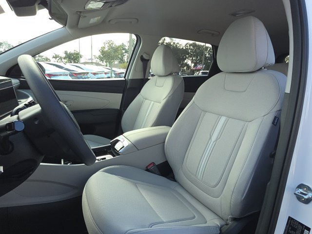 Certified 2026 Hyundai Tucson SEL Plus FWD image 5