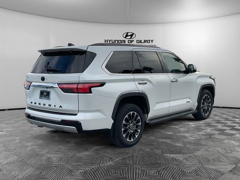 Used 2023 Toyota Sequoia Limited image 5