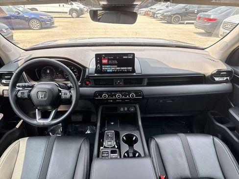 Certified 2025 Honda Pilot EX-L image 21
