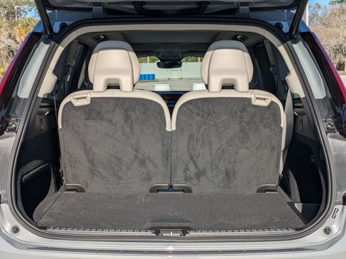 New 2026 Volvo XC90 T8 Ultra w/ Protection Package Premier AWD/4WD image 13