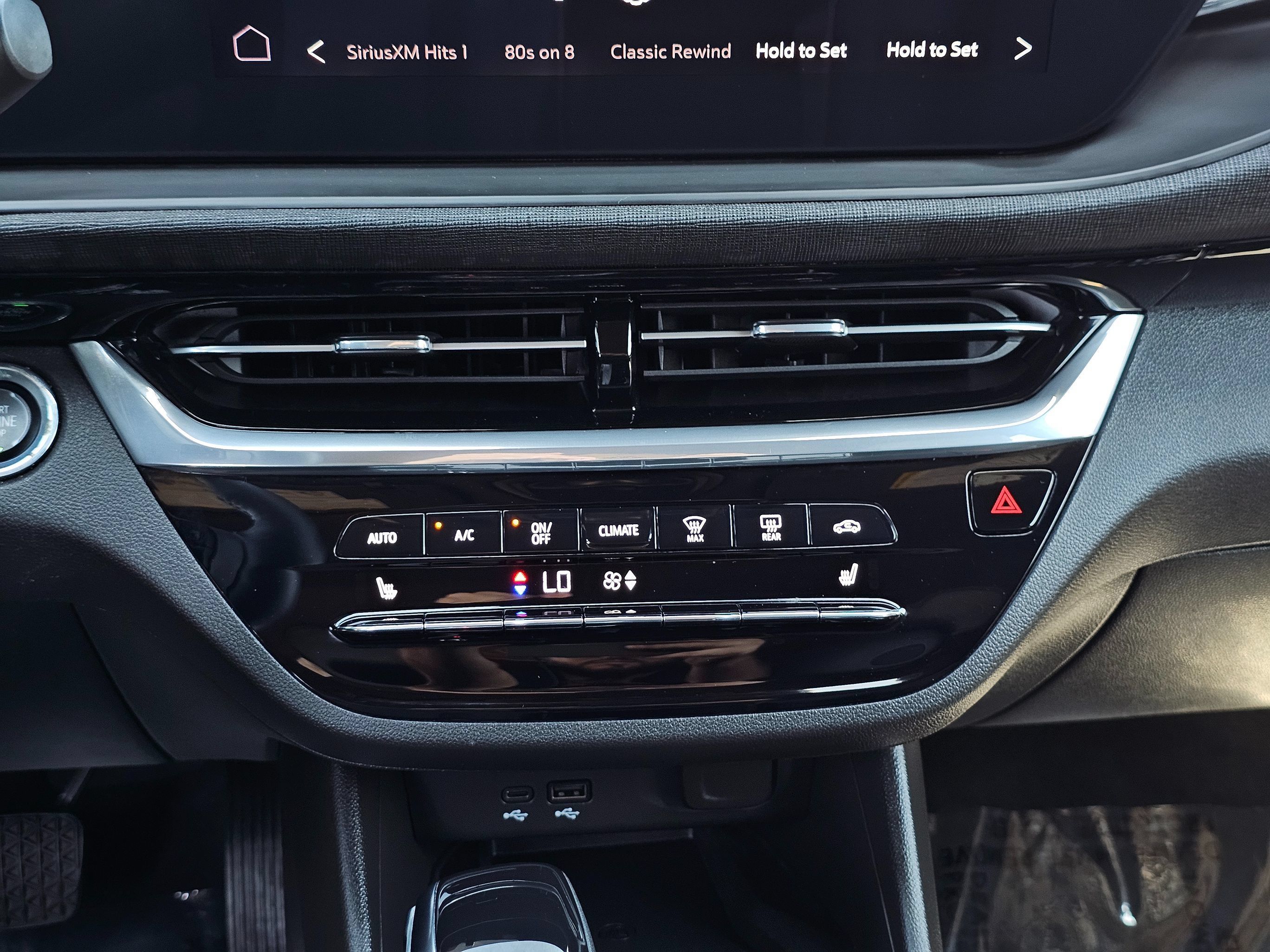 Used 2024 Buick Envista Avenir FWD image 28