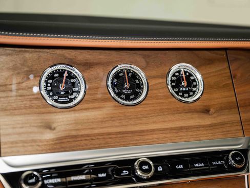 Certified 2024 Bentley Continental GT V8 AWD/4WD image 29
