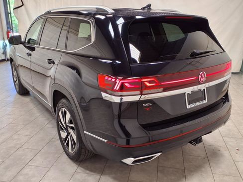 Used 2025 Volkswagen Atlas SEL AWD/4WD image 7