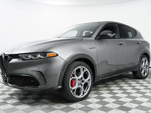 New 2024 Alfa Romeo Tonale Veloce w/ Active Assist Package AWD/4WD image 3