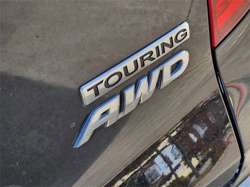 Used 2016 Honda Pilot Touring image 15