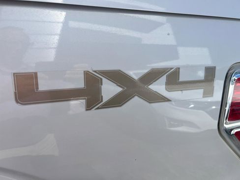 Used 2014 Ford F150 Lariat w/ Equipment Group 502A Luxury AWD/4WD image 5