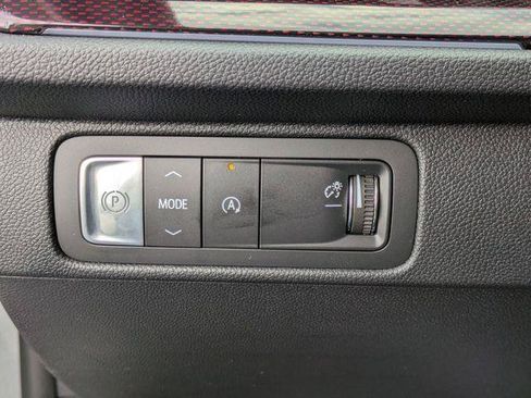 New 2026 Chevrolet Traverse RS w/ LPO, Floor Liner Package FWD image 17