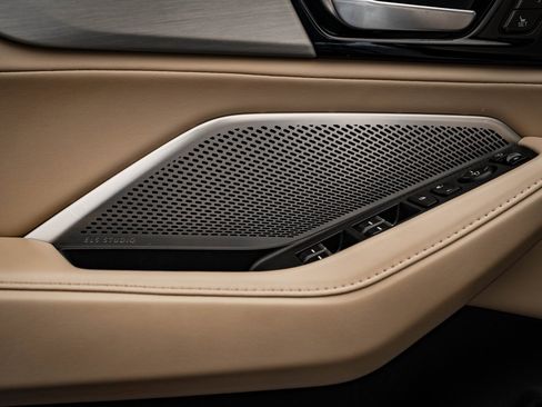 Certified 2023 Acura MDX FWD w/ Technology Package image 26