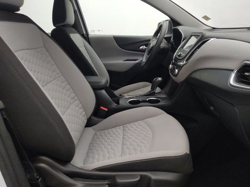 Used 2018 Chevrolet Equinox LS FWD image 21