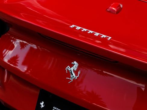 Used 2023 Ferrari 812 GTS RWD image 45