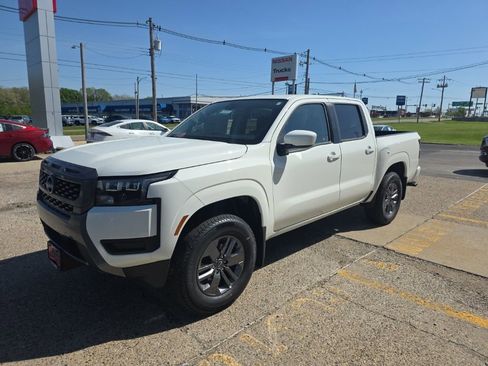 New 2026 Nissan Frontier SV AWD/4WD image 10