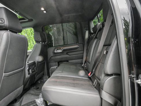 Used 2024 Chevrolet Silverado 2500 High Country w/ Technology Package AWD/4WD image 31