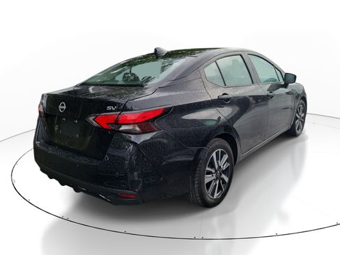 Used 2024 Nissan Versa SV FWD image 5