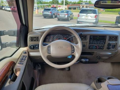 Used 2000 Ford Excursion Limited AWD/4WD image 11