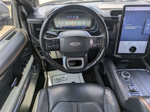 Used 2023 Ford Expedition Max Platinum AWD/4WD image 15