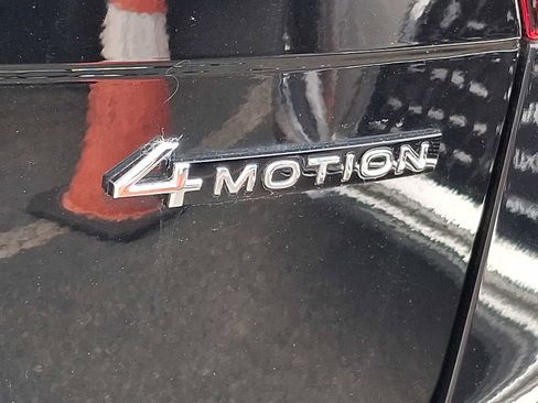 Used 2022 Volkswagen Tiguan SE R-Line AWD/4WD image 29