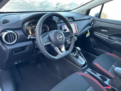 New 2025 Nissan Versa SR w/ Trunk Package image 30