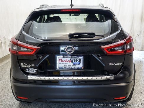 Used 2021 Nissan Rogue Sport SV image 7