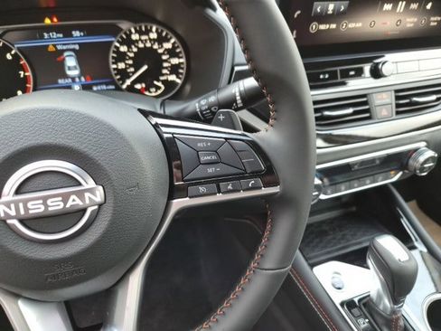 New 2025 Nissan Altima 2.5 SR image 23