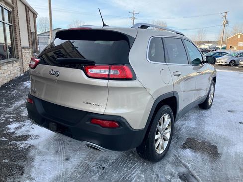 Used 2015 Jeep Cherokee Limited w/ Luxury Group image 3