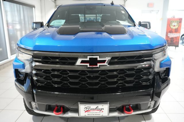 Used 2023 Chevrolet Silverado 1500 ZR2 w/ Technology Package AWD/4WD image 6
