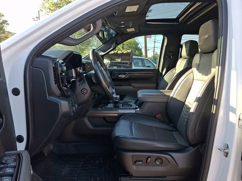Used 2023 Chevrolet Silverado 1500 ZR2 w/ Technology Package AWD/4WD image 13