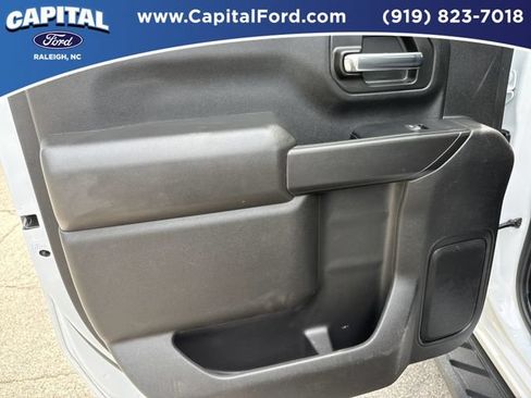 Used 2023 Chevrolet Silverado 2500 Custom w/ Custom Convenience Package AWD/4WD image 17