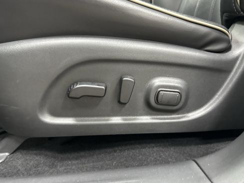 Used 2019 INFINITI QX60 Luxe w/ Essential Package FWD image 26