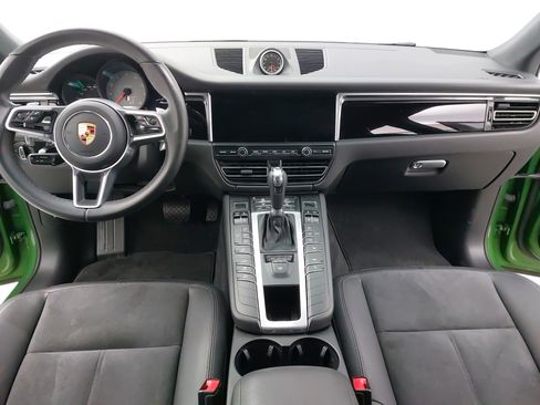 Certified 2021 Porsche Macan S image 11