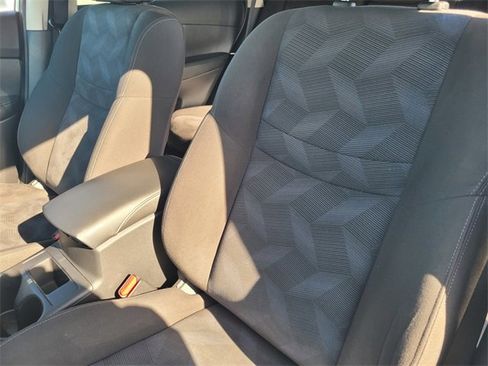 Used 2016 Nissan Rogue S image 13