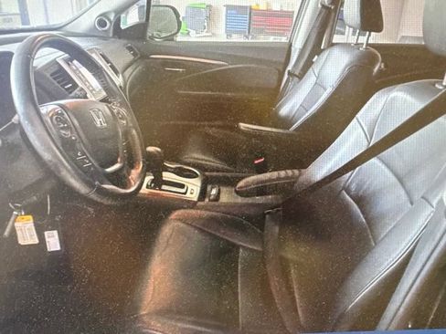 Used 2017 Honda Pilot EX-L image 7