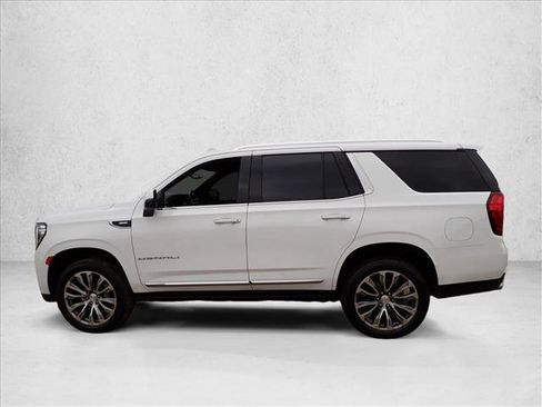 Used 2021 GMC Yukon Denali w/ Denali Ultimate Package AWD/4WD image 2