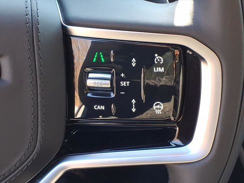 Certified 2025 Land Rover Range Rover Sport image 15