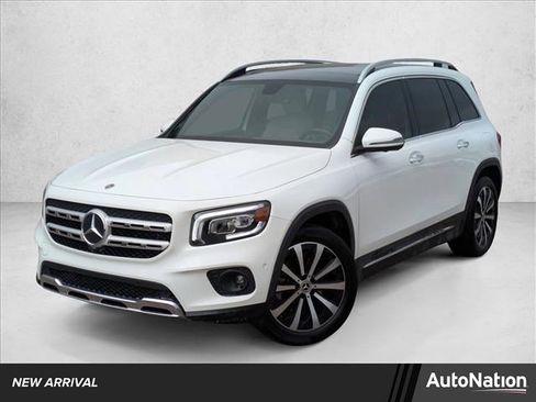 Used 2023 Mercedes-Benz GLB 250 image 1