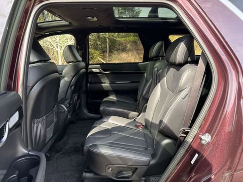 Used 2023 Hyundai Palisade Calligraphy image 26