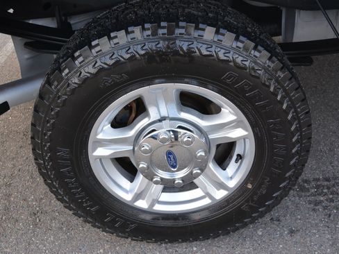 Used 2013 Ford F250 XL w/ PWR Equipment Group image 9