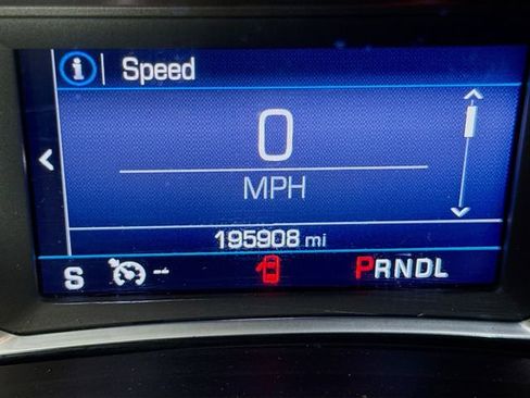 Used 2019 Chevrolet Equinox LT FWD image 14