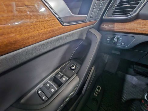 Used 2022 Audi Q5 2.0T Premium Plus image 35