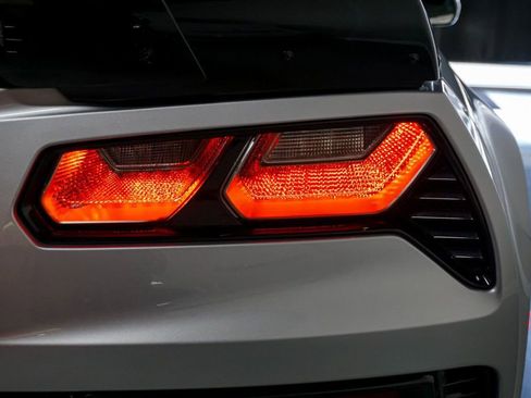 Used 2019 Chevrolet Corvette Z06 image 86