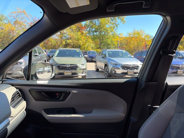Used 2025 Subaru Forester AWD/4WD image 38