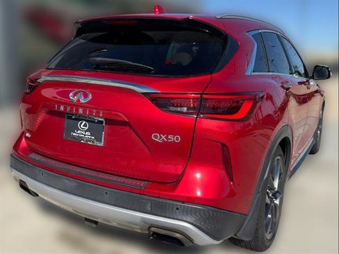 Used 2019 INFINITI QX50 Essential w/ Sensory Package image 6