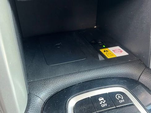 Certified 2023 Toyota Corolla Cross XLE w/ Convenience Package image 30