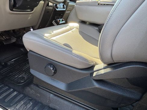 Used 2022 Ford F250 XL w/ Power Equipment Group AWD/4WD image 11